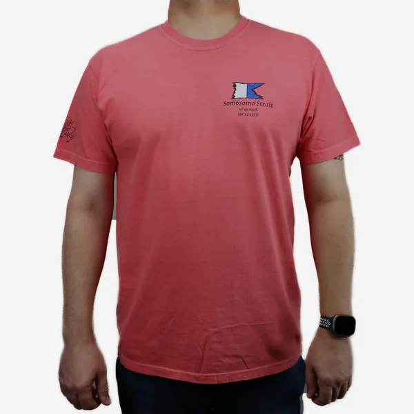 Somosomo Strait shirt in coral, front view